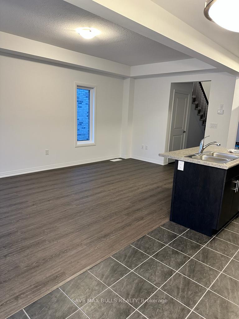 Photo 12 of 156 Bur Oak Drive, Thorold, Confederation Heights — HOMEH