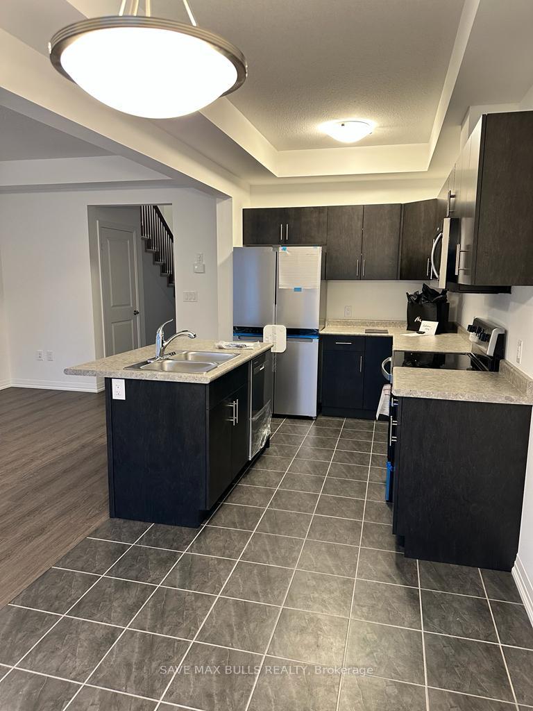 Photo 13 of 156 Bur Oak Drive, Thorold, Confederation Heights — HOMEH