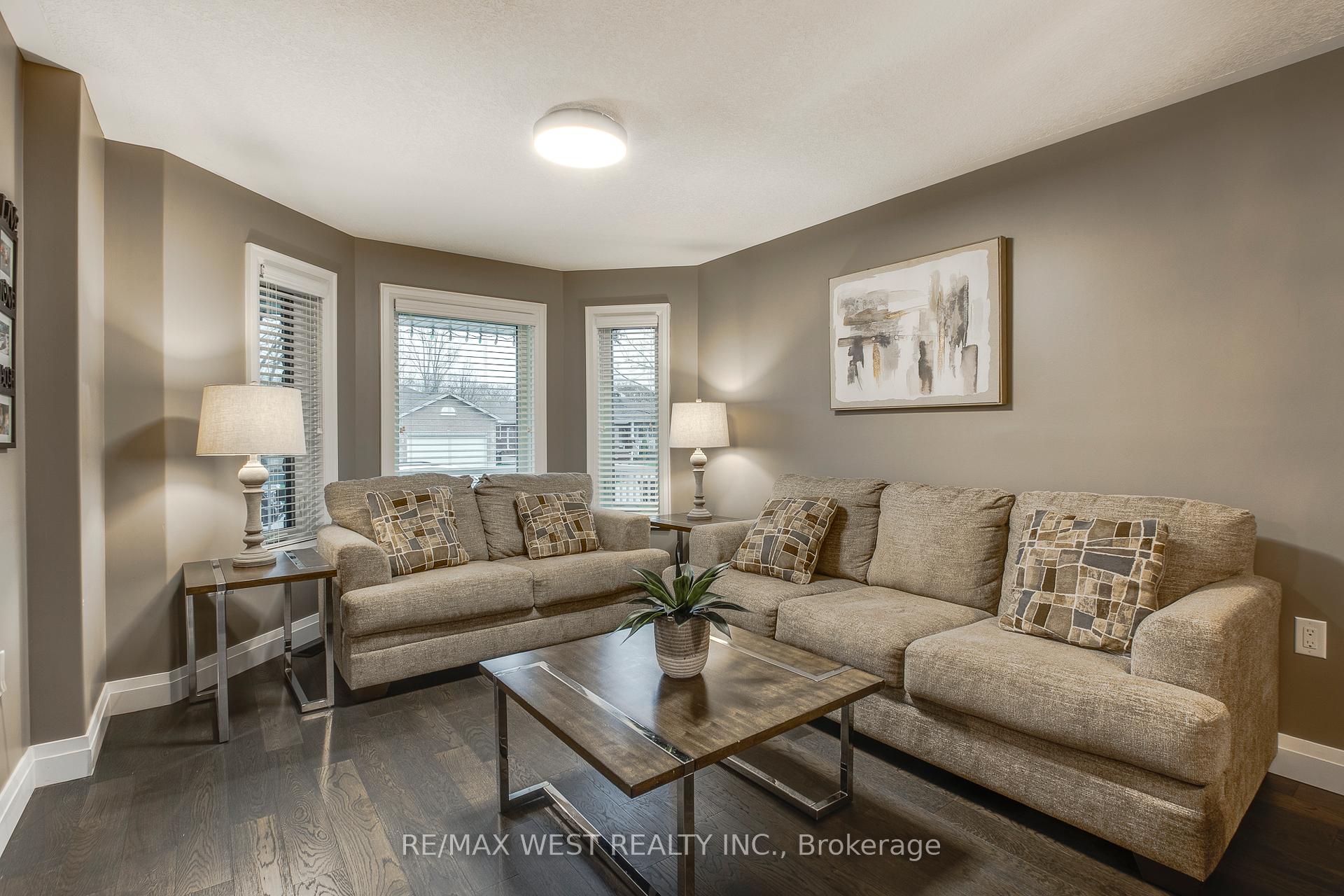 Photo 3 of 14 Sheppard Drive, Tay, Victoria Harbour — HOMEH