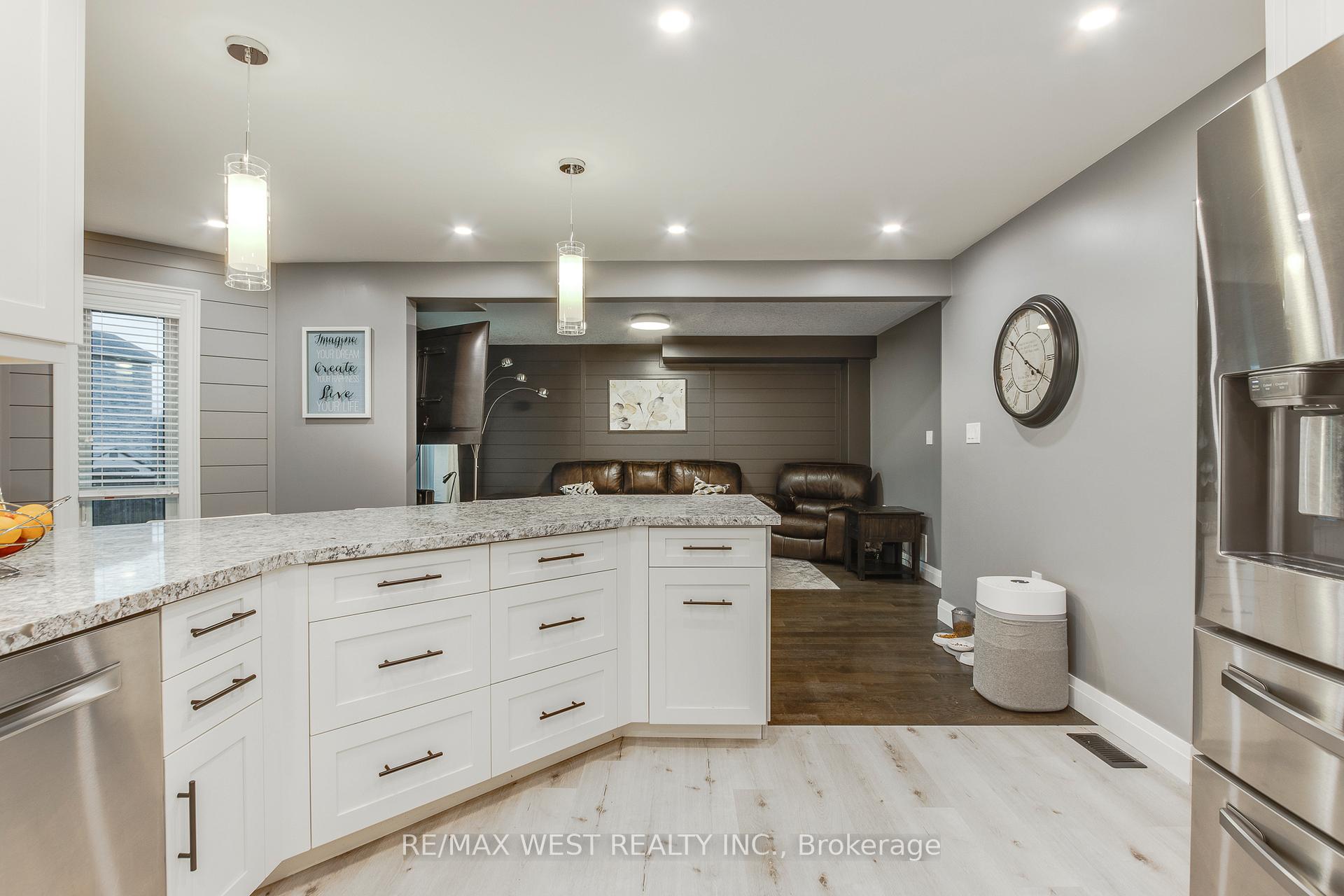 Photo 9 of 14 Sheppard Drive, Tay, Victoria Harbour — HOMEH