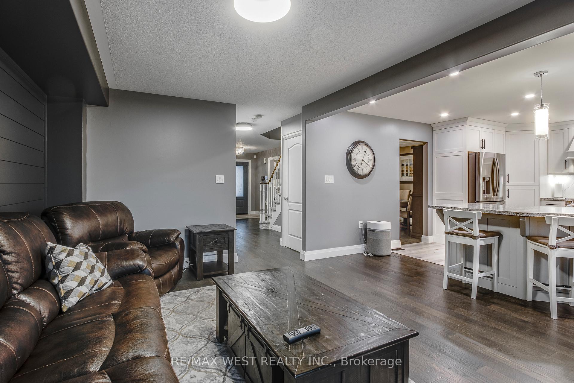 Photo 11 of 14 Sheppard Drive, Tay, Victoria Harbour — HOMEH