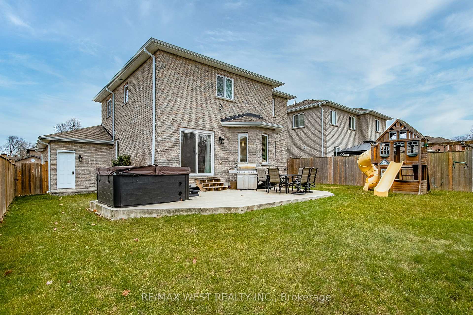Photo 30 of 14 Sheppard Drive, Tay, Victoria Harbour — HOMEH