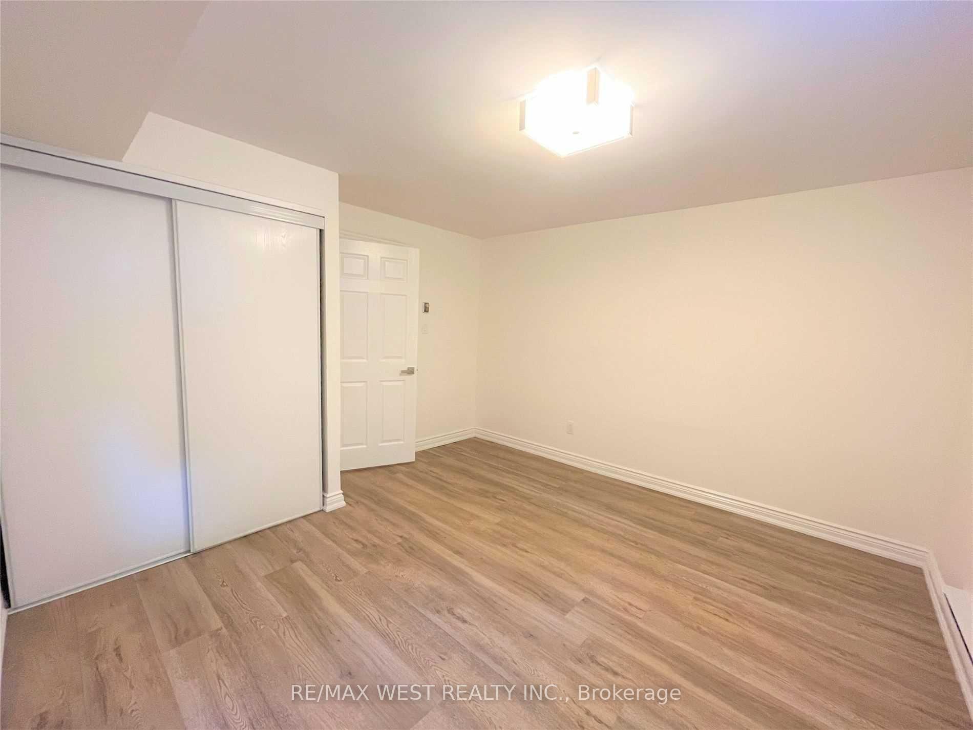 Photo 8 of Unit Bsmt, 537 Roxton Road, Toronto, Palmerston-Little Italy — HOMEH