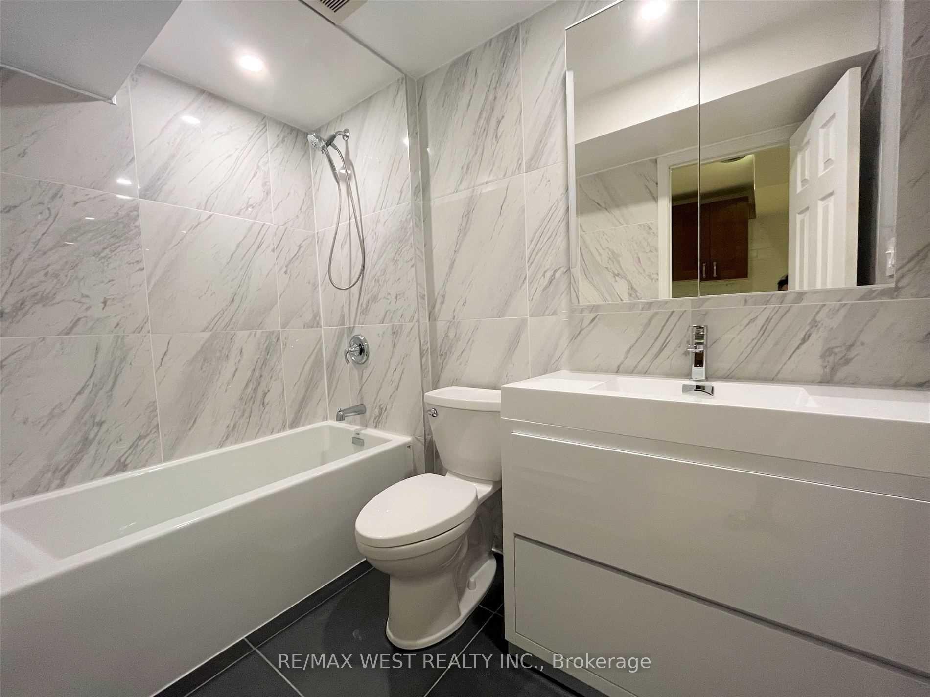 Photo 11 of Unit Bsmt, 537 Roxton Road, Toronto, Palmerston-Little Italy — HOMEH