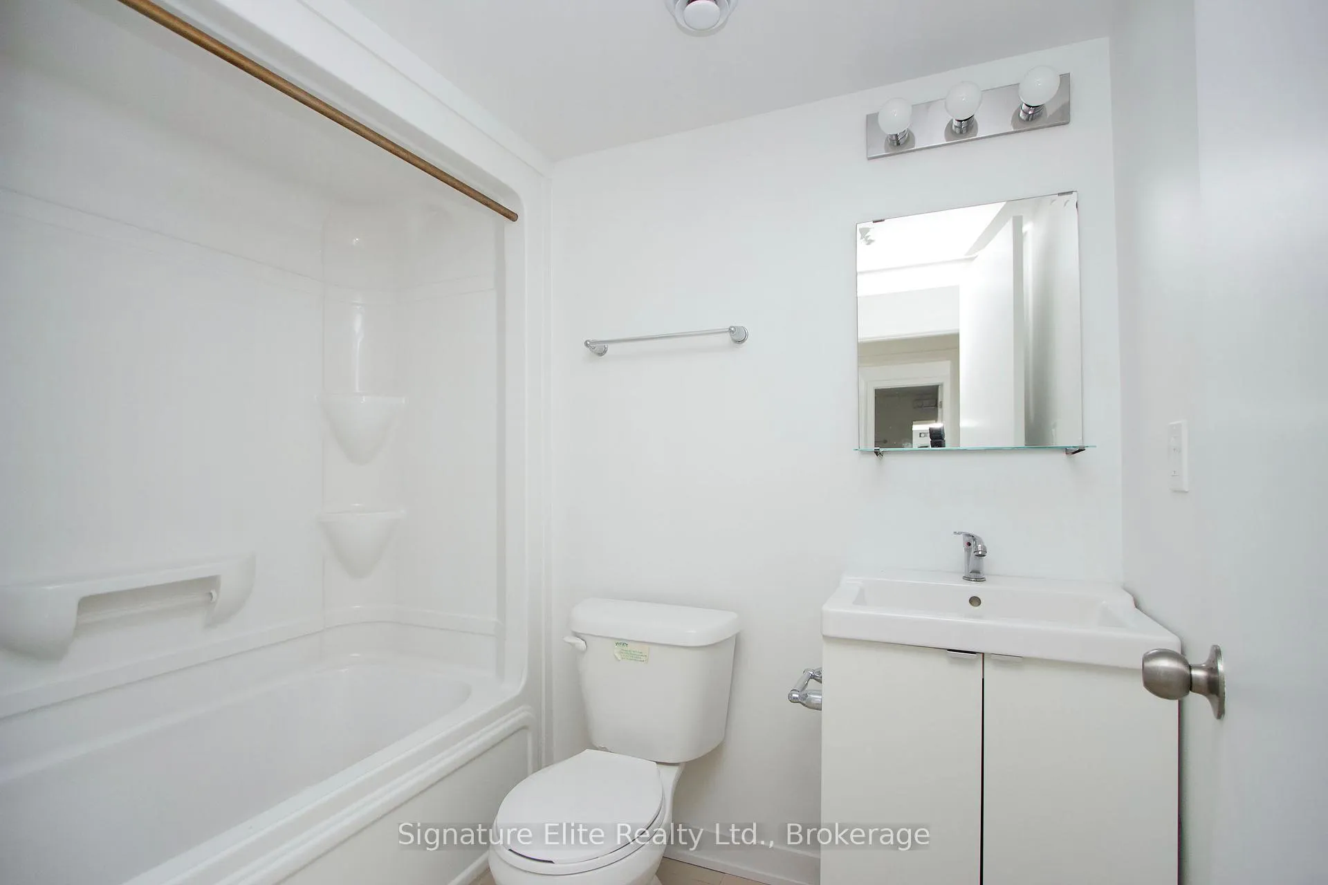 Photo 14 of Unit 56, 1740 Simcoe Street N, Oshawa, Windfields — HOMEH