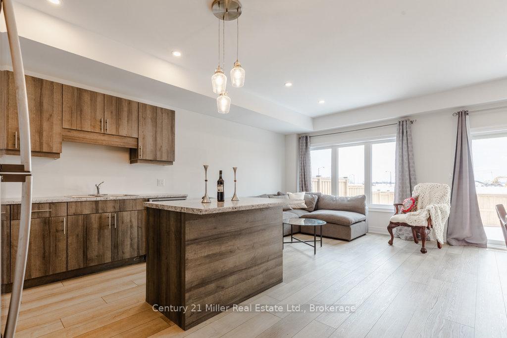 Photo 10 of 8 Spring Crest Way, Thorold, Rolling Meadows — HOMEH