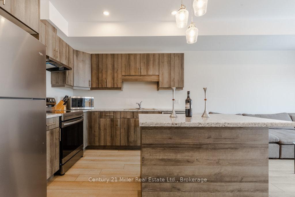 Photo 11 of 8 Spring Crest Way, Thorold, Rolling Meadows — HOMEH