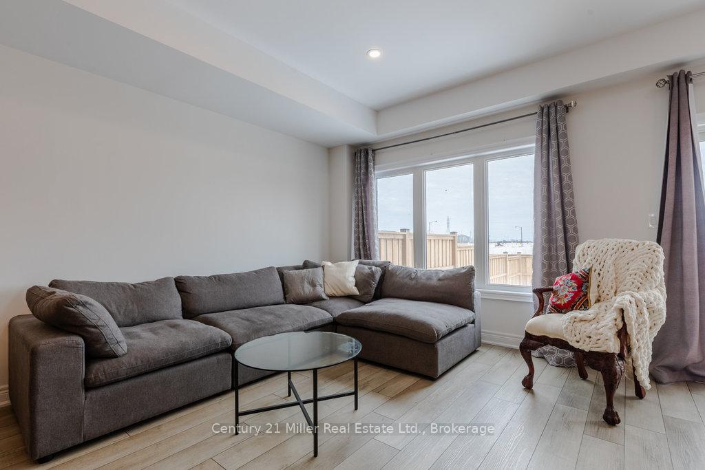 Photo 16 of 8 Spring Crest Way, Thorold, Rolling Meadows — HOMEH