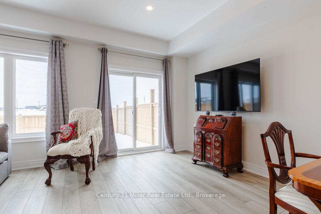 Photo 17 of 8 Spring Crest Way, Thorold, Rolling Meadows — HOMEH