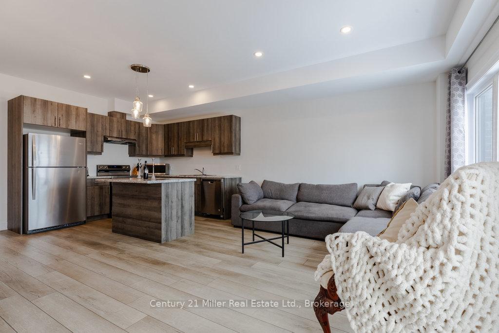 Photo 18 of 8 Spring Crest Way, Thorold, Rolling Meadows — HOMEH