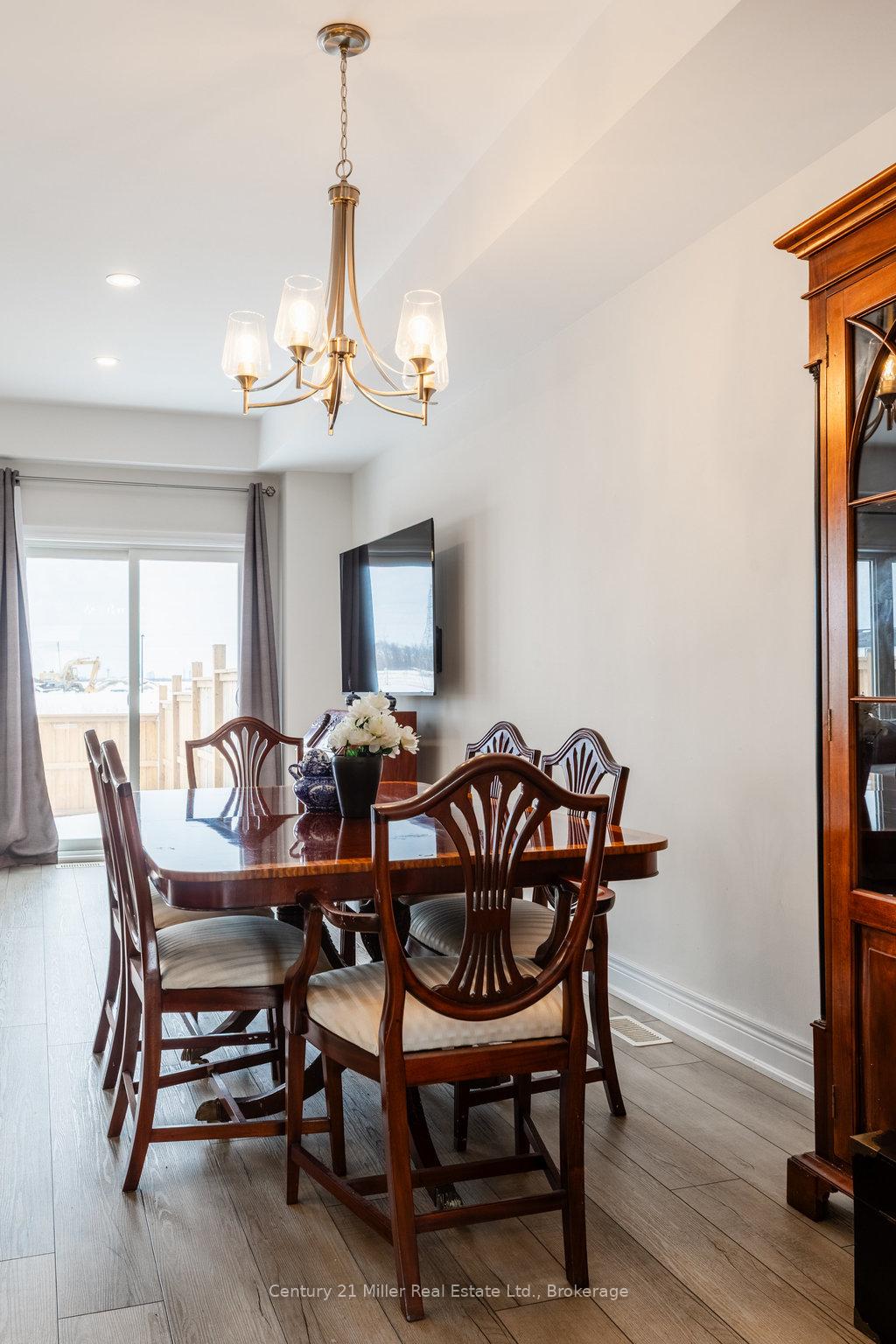 Photo 22 of 8 Spring Crest Way, Thorold, Rolling Meadows — HOMEH
