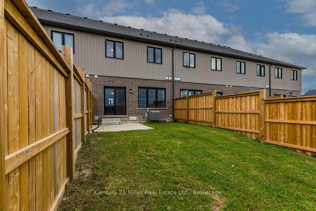 Photo 43 of 8 Spring Crest Way, Thorold, Rolling Meadows — HOMEH