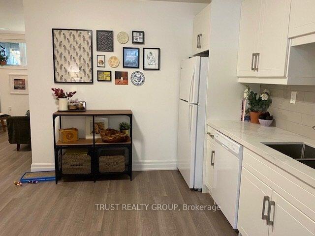 Photo 17 of 129 Coleridge Avenue, Toronto, Woodbine-Lumsden — HOMEH