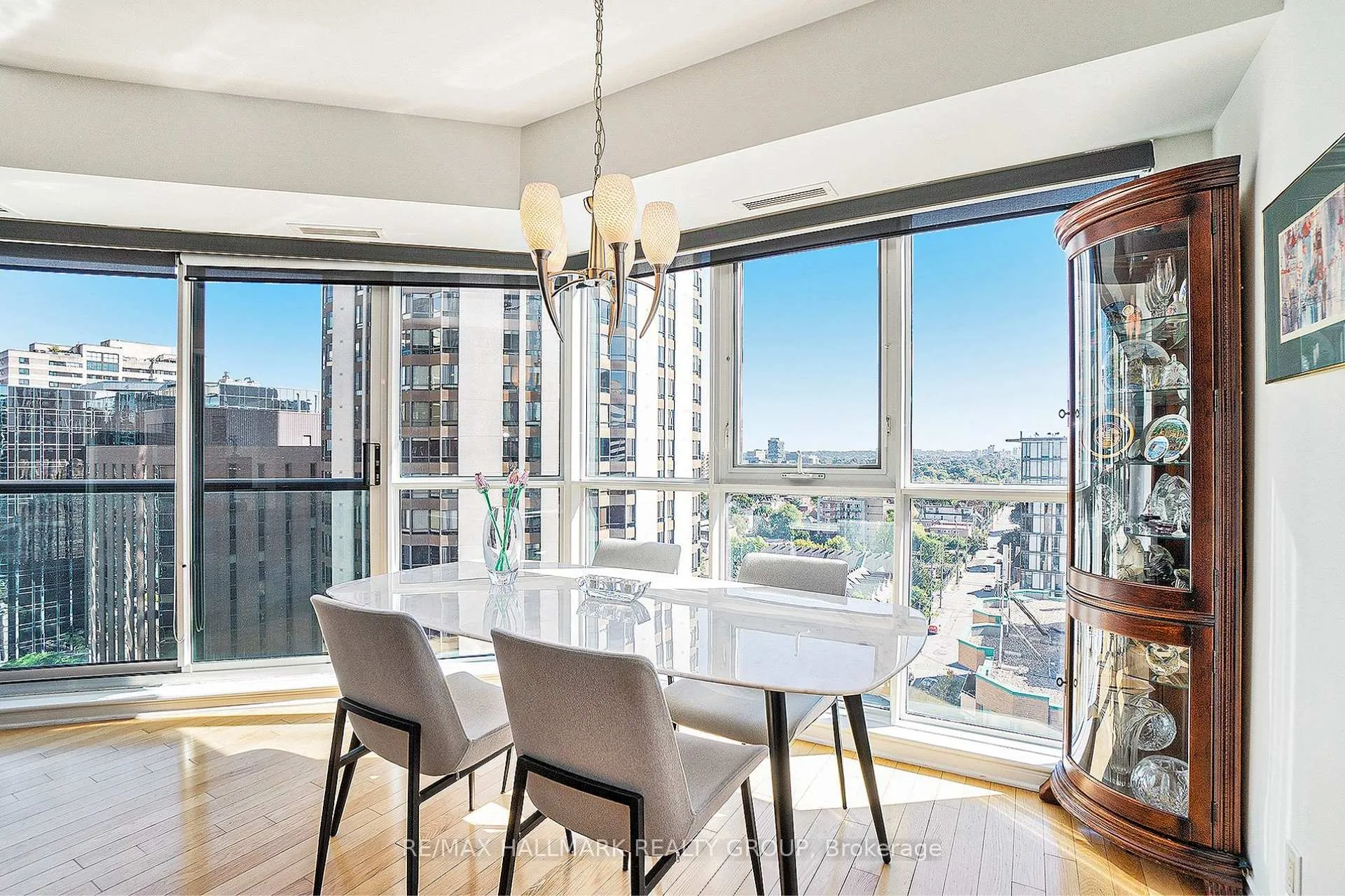 Photo 7 of Unit 1601, 445 Laurier Avenue W, Ottawa, Ottawa Centre — HOMEH