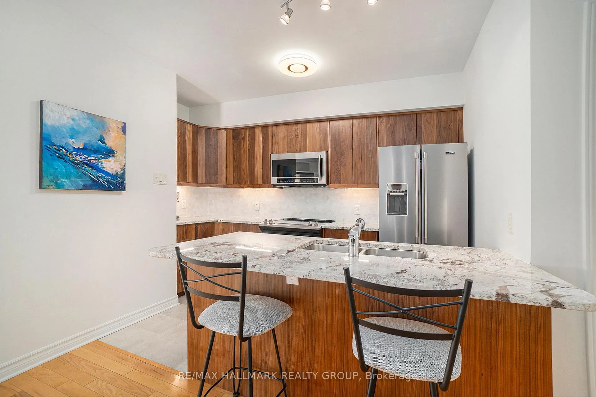 Photo 10 of Unit 1601, 445 Laurier Avenue W, Ottawa, Ottawa Centre — HOMEH