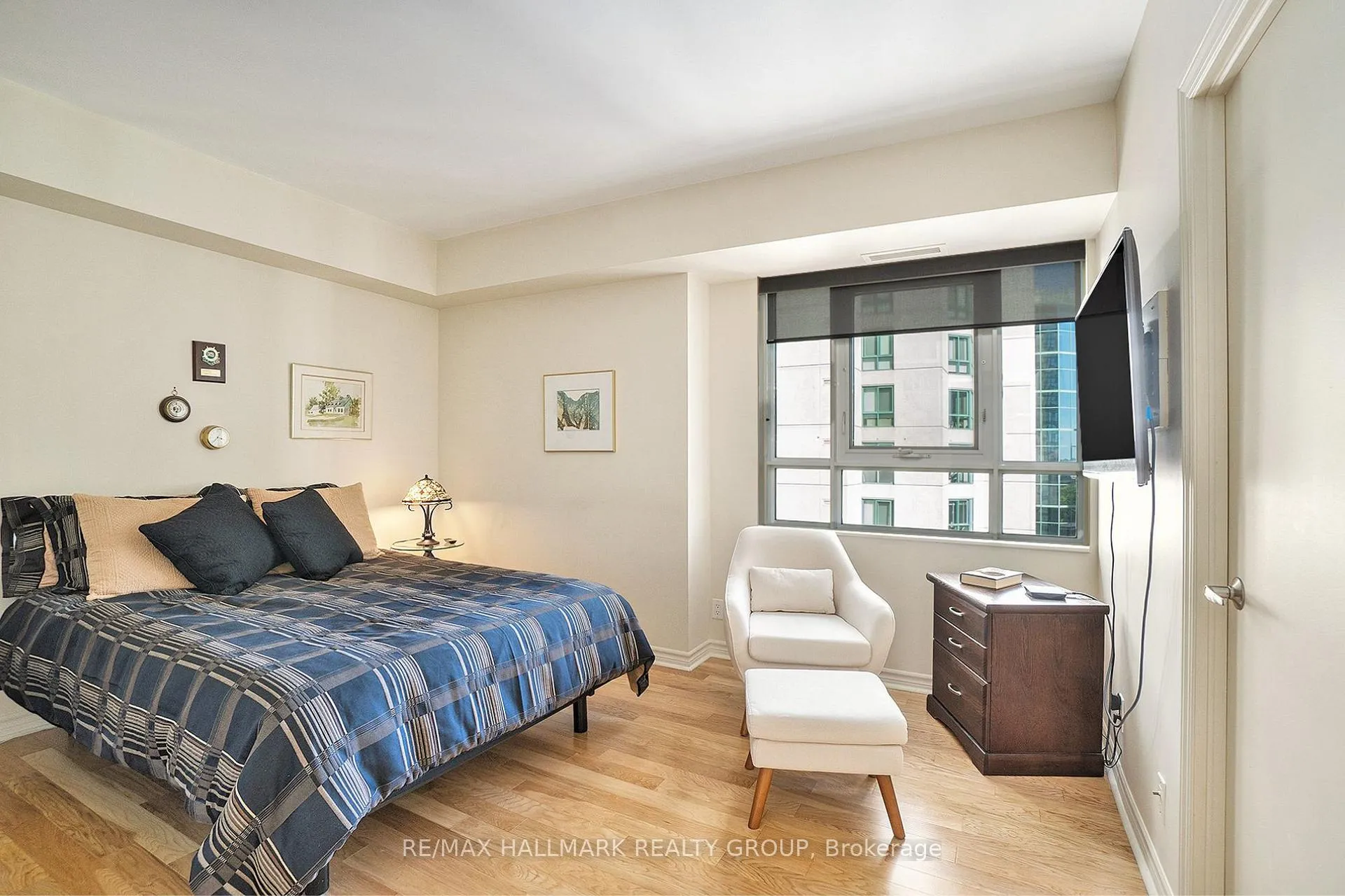 Photo 13 of Unit 1601, 445 Laurier Avenue W, Ottawa, Ottawa Centre — HOMEH