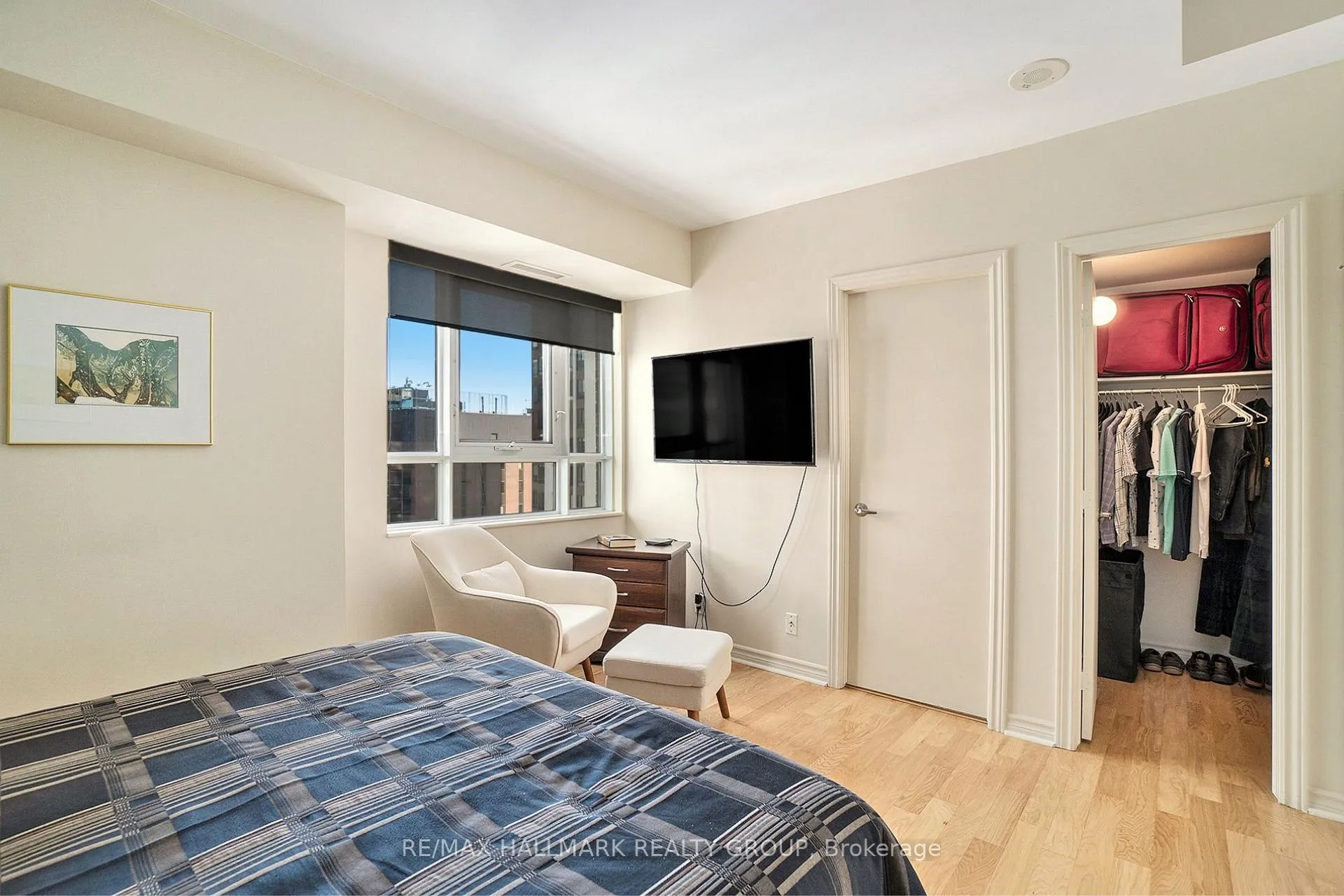 Photo 15 of Unit 1601, 445 Laurier Avenue W, Ottawa, Ottawa Centre — HOMEH