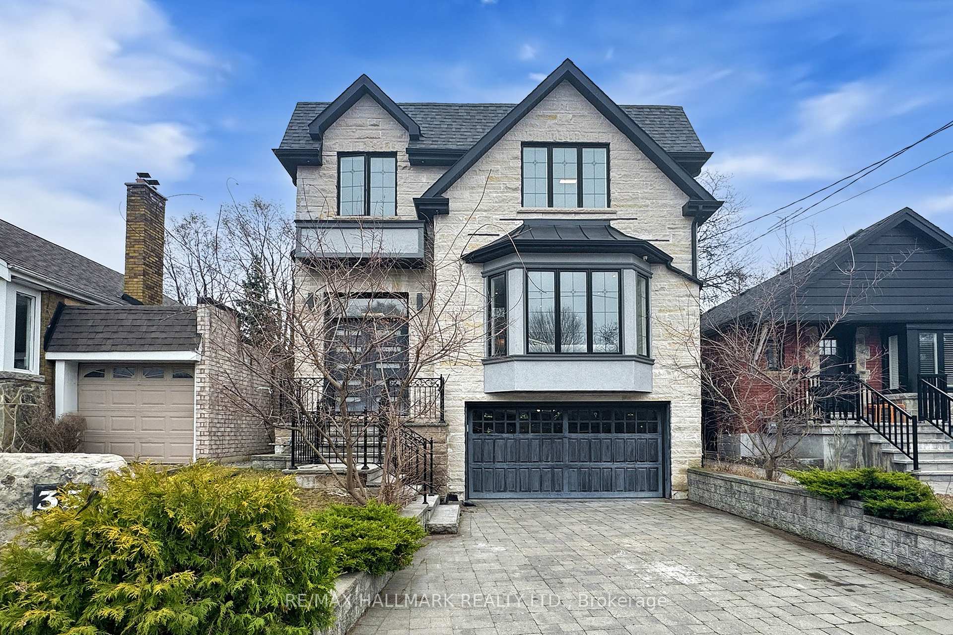 Photo 1 of 35 Davies Crescent, Toronto, East York — HOMEH