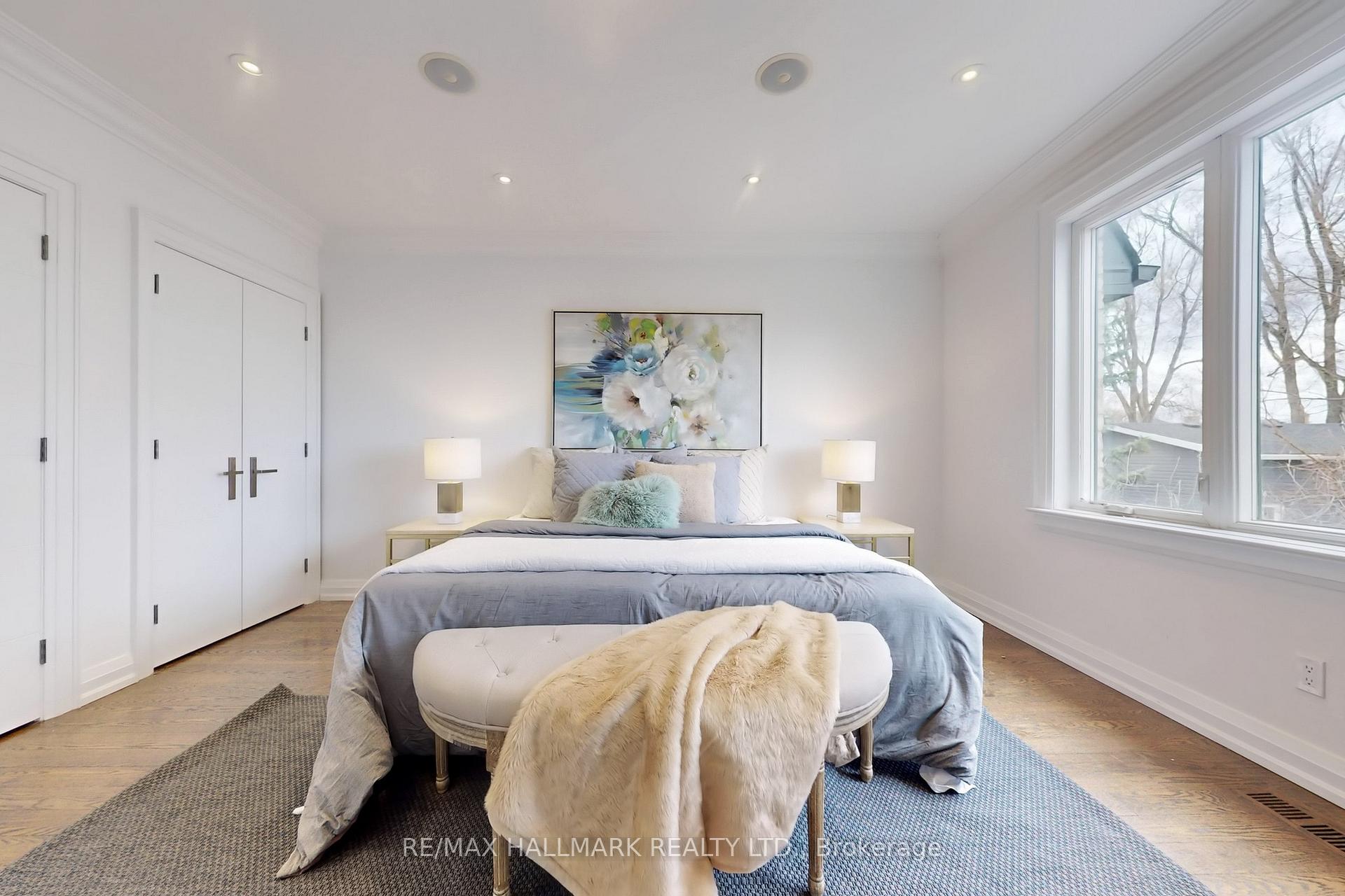 Photo 16 of 35 Davies Crescent, Toronto, East York — HOMEH