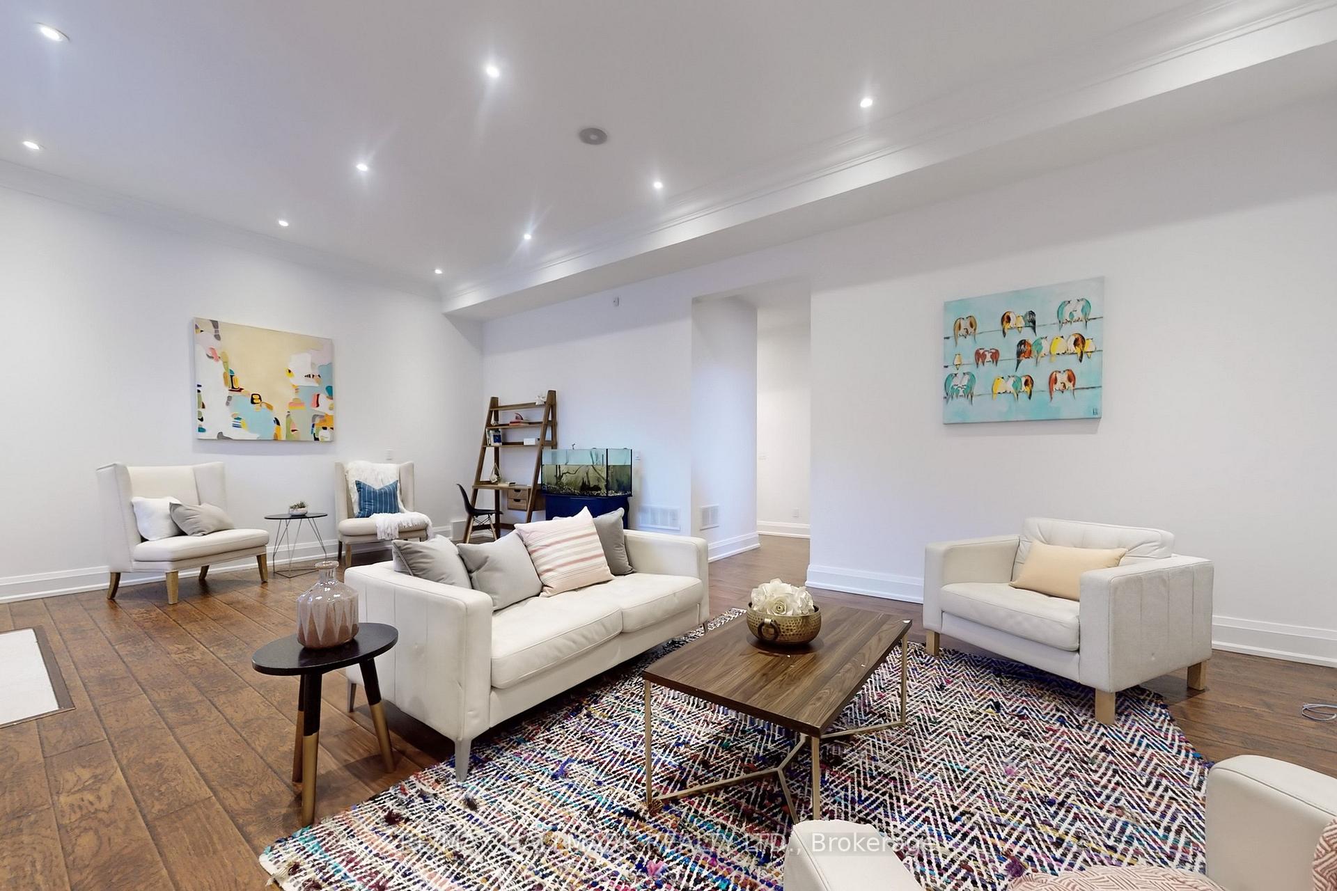 Photo 30 of 35 Davies Crescent, Toronto, East York — HOMEH