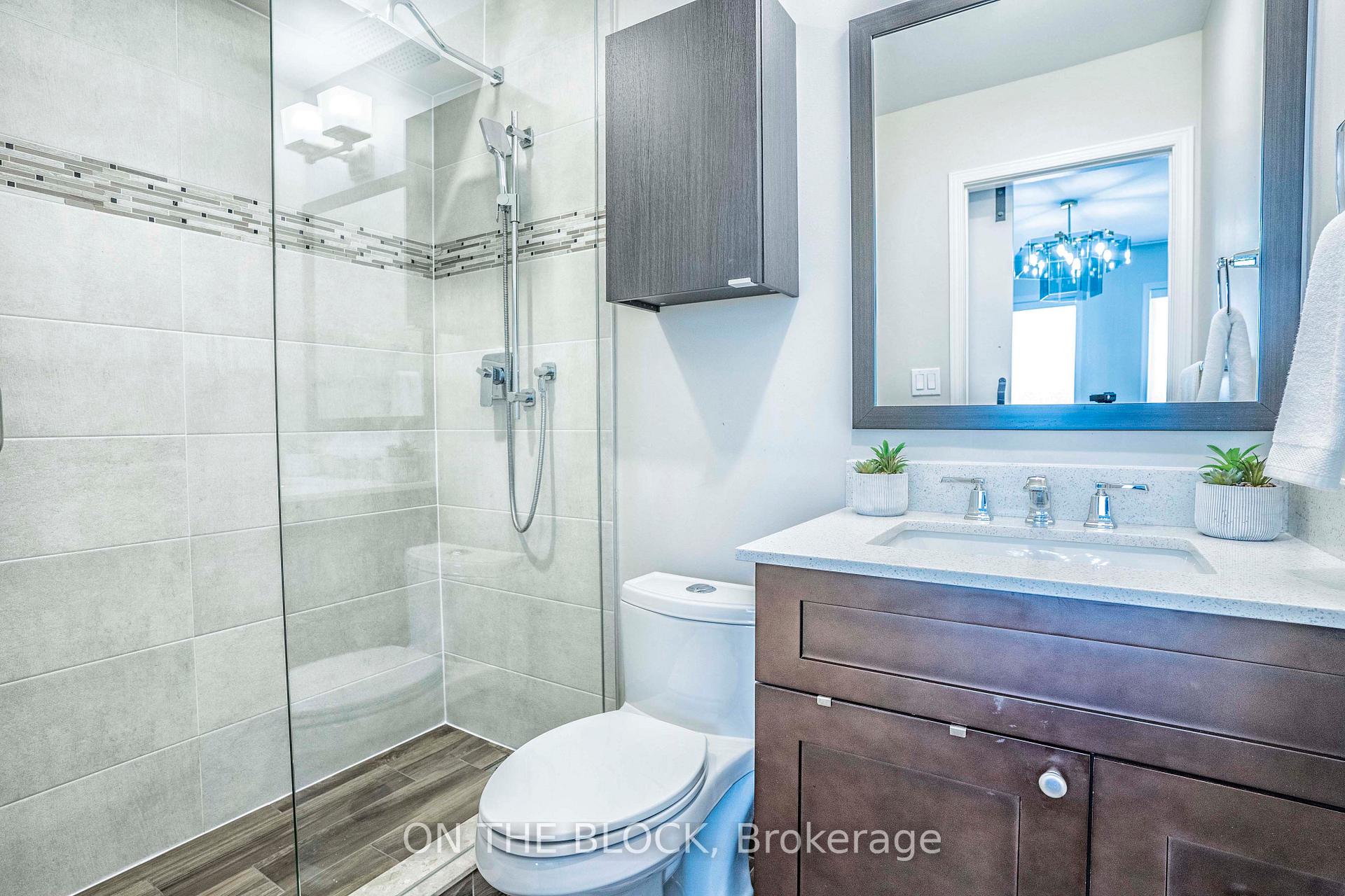 Photo 32 of 49 Leslie Street, Toronto, Greenwood-Coxwell — HOMEH