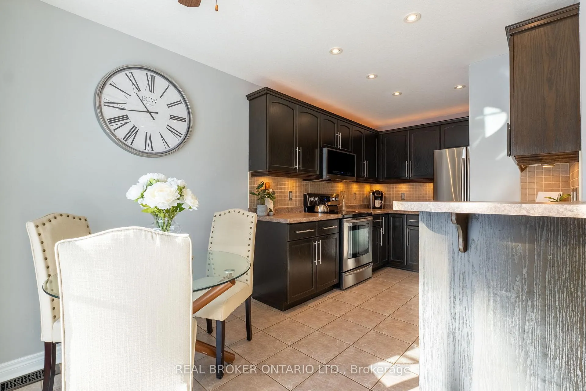 Photo 18 of 169 Silk Drive, Shelburne — HOMEH