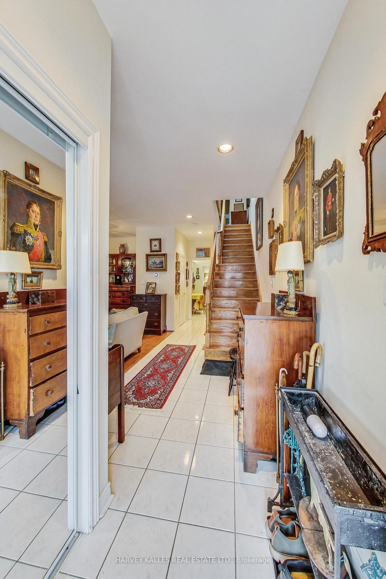 Photo 3 of 8 Fairholme Avenue, Toronto, Englemount-Lawrence — HOMEH