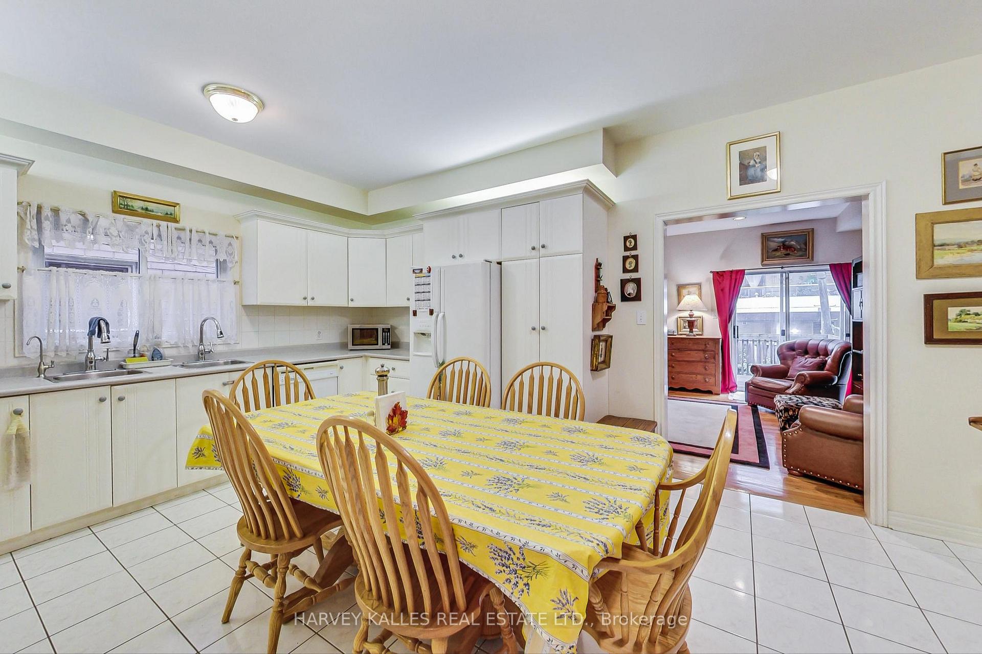 Photo 7 of 8 Fairholme Avenue, Toronto, Englemount-Lawrence — HOMEH