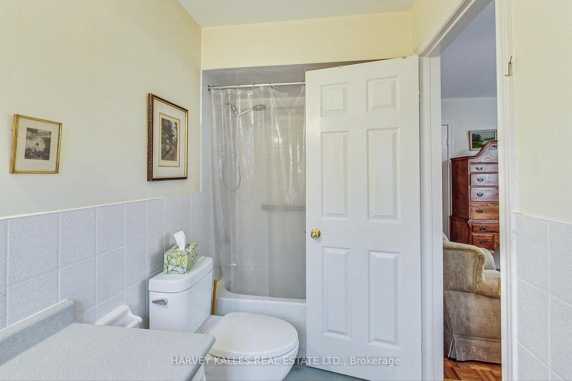 Photo 17 of 8 Fairholme Avenue, Toronto, Englemount-Lawrence — HOMEH
