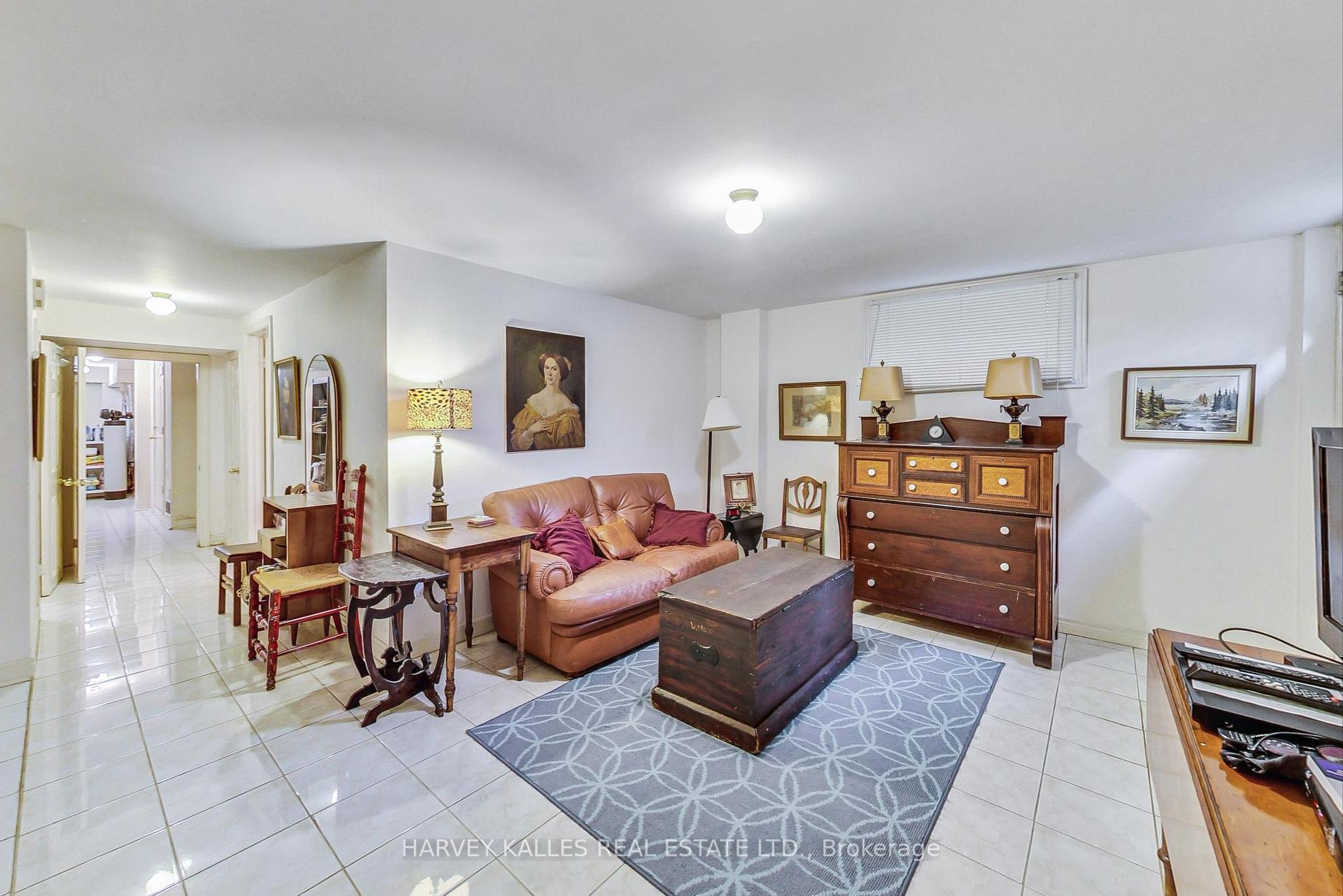 Photo 27 of 8 Fairholme Avenue, Toronto, Englemount-Lawrence — HOMEH