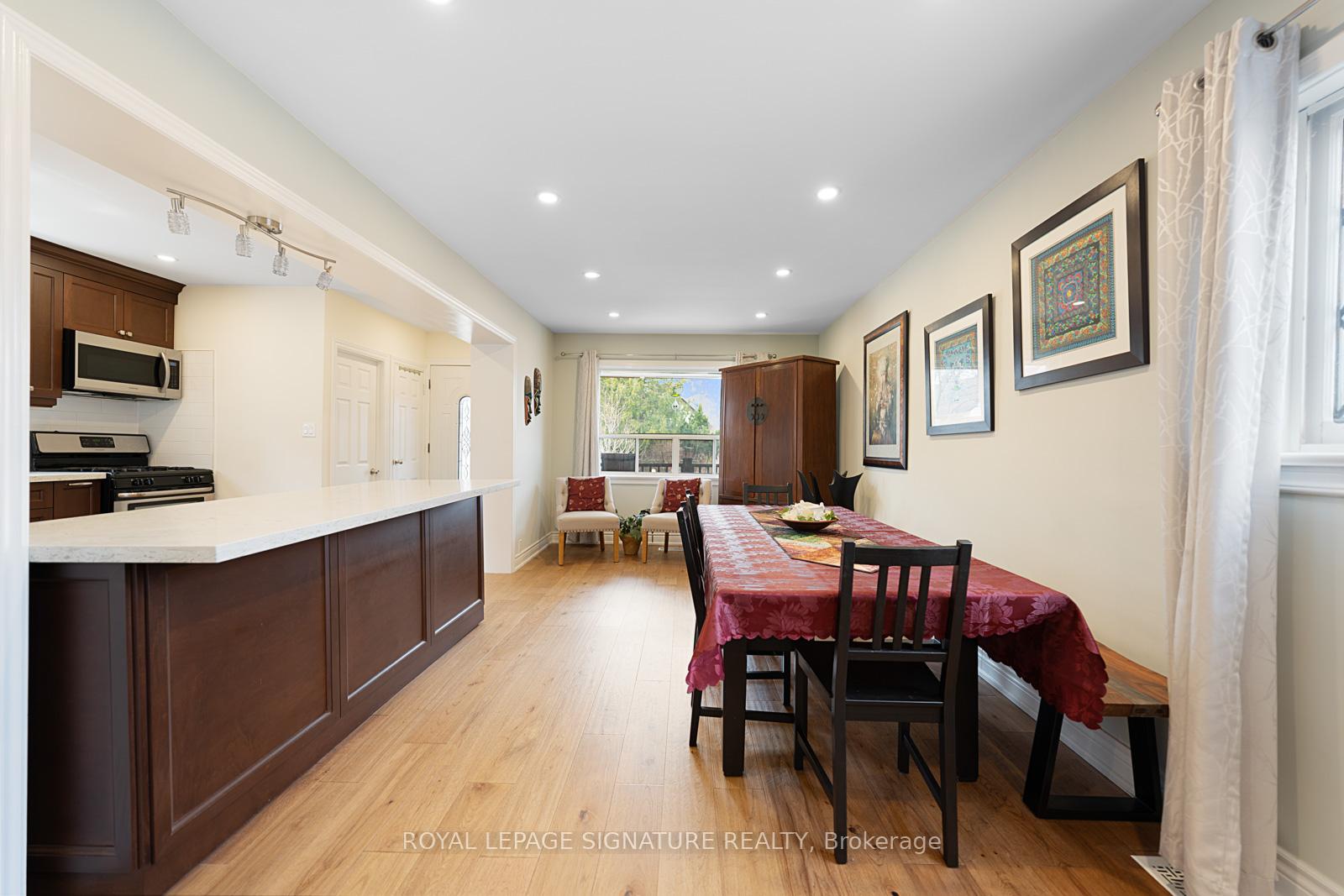 Photo 14 of 27 Norlong Boulevard, Toronto, East York — HOMEH