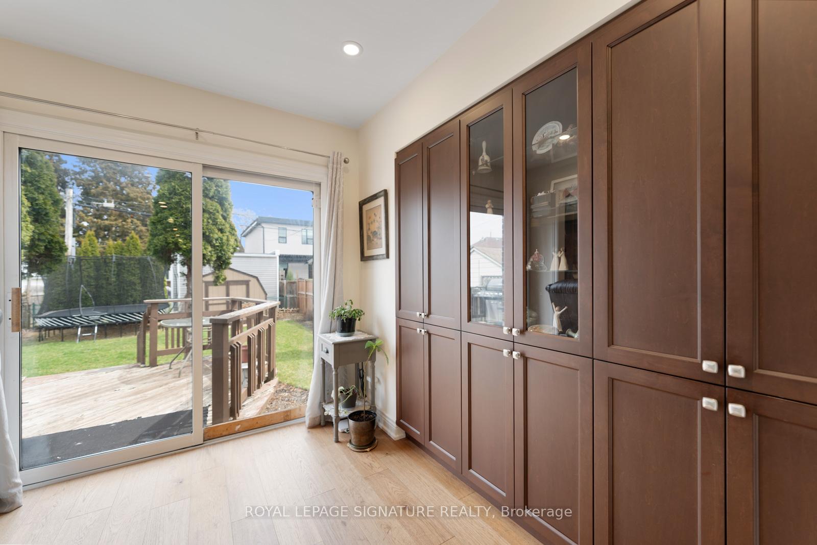 Photo 24 of 27 Norlong Boulevard, Toronto, East York — HOMEH