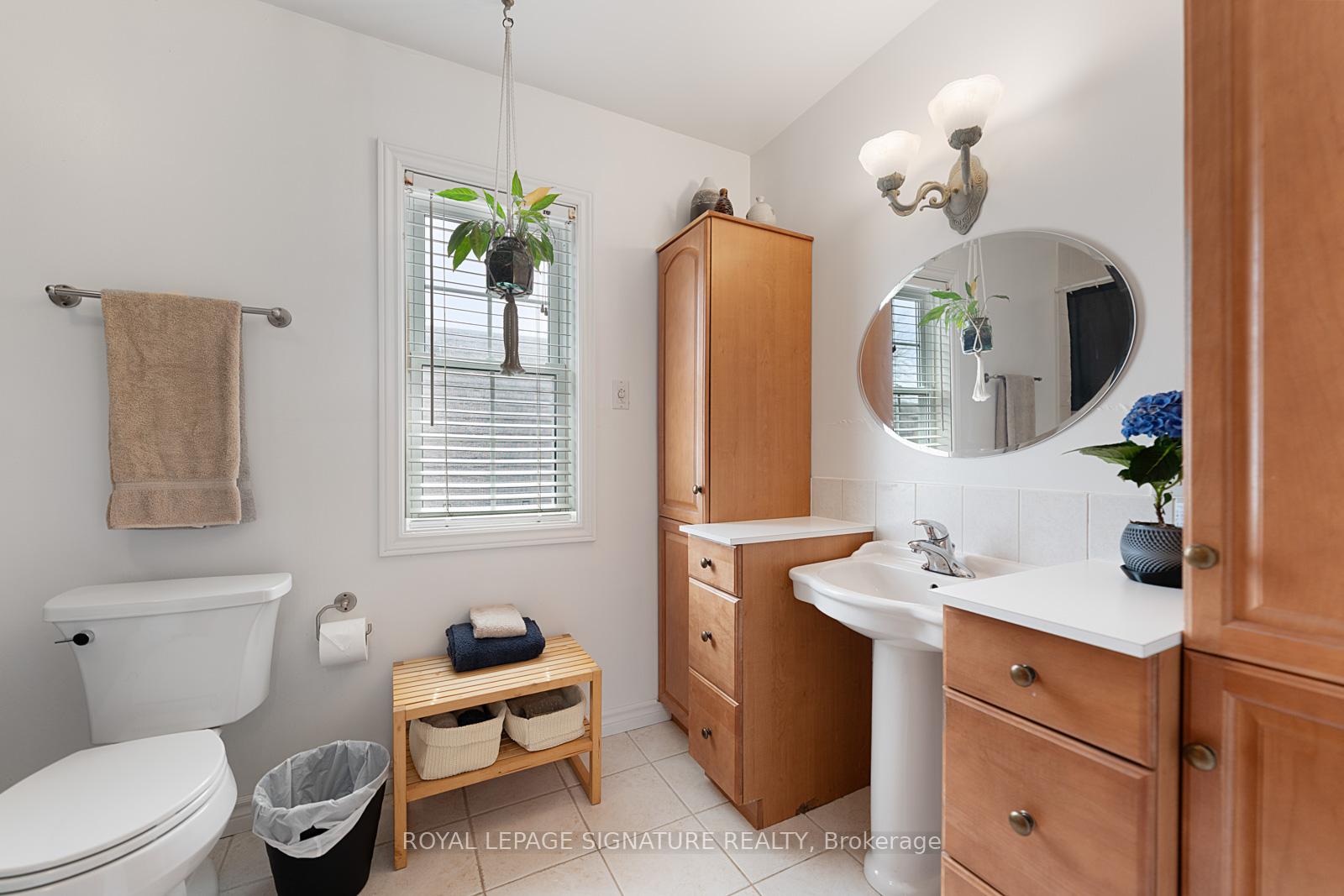 Photo 30 of 27 Norlong Boulevard, Toronto, East York — HOMEH