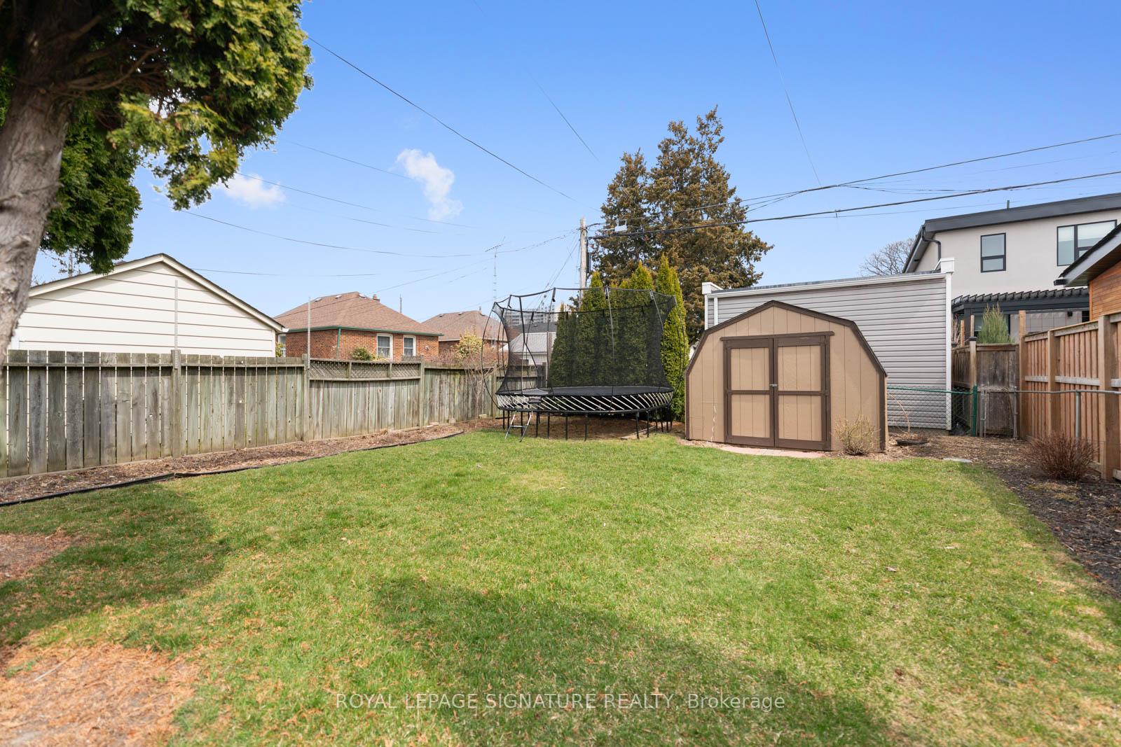 Photo 34 of 27 Norlong Boulevard, Toronto, East York — HOMEH