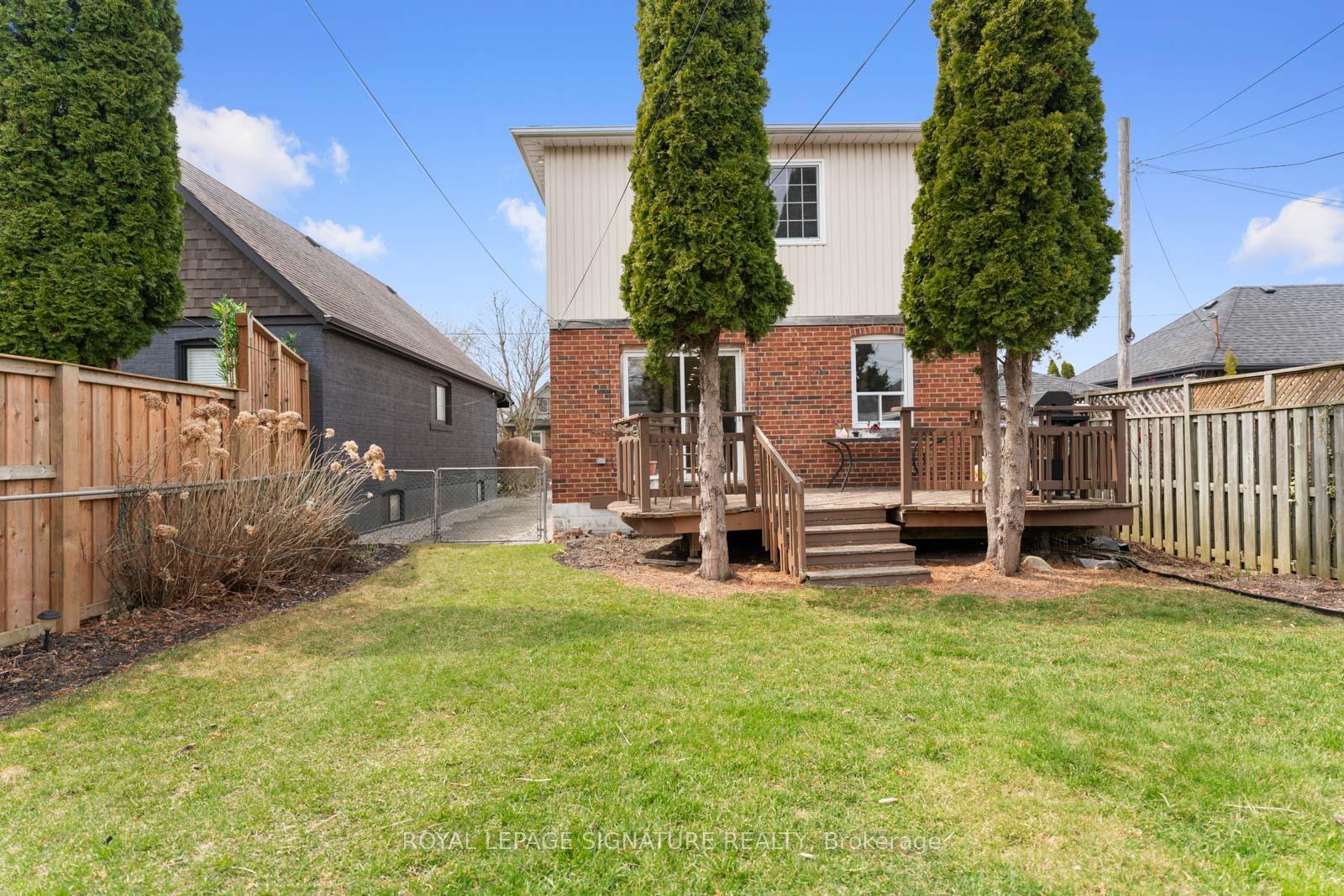 Photo 36 of 27 Norlong Boulevard, Toronto, East York — HOMEH