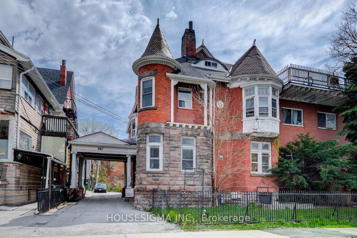 Photo 1 of Unit 202, 661 Huron Street, Toronto, The Annex — HOMEH