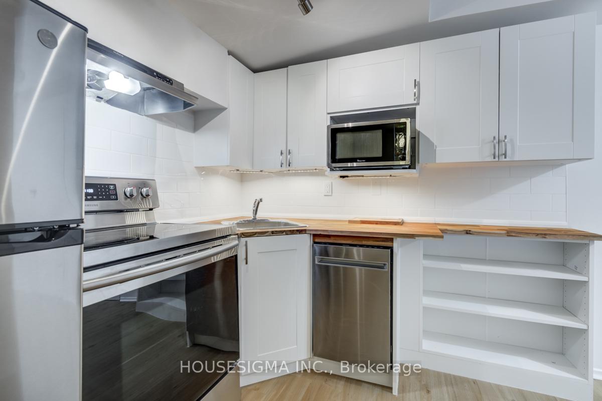 Photo 3 of Unit 202, 661 Huron Street, Toronto, The Annex — HOMEH