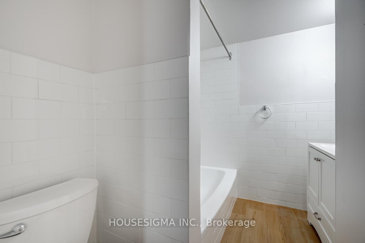 Photo 11 of Unit 202, 661 Huron Street, Toronto, The Annex — HOMEH