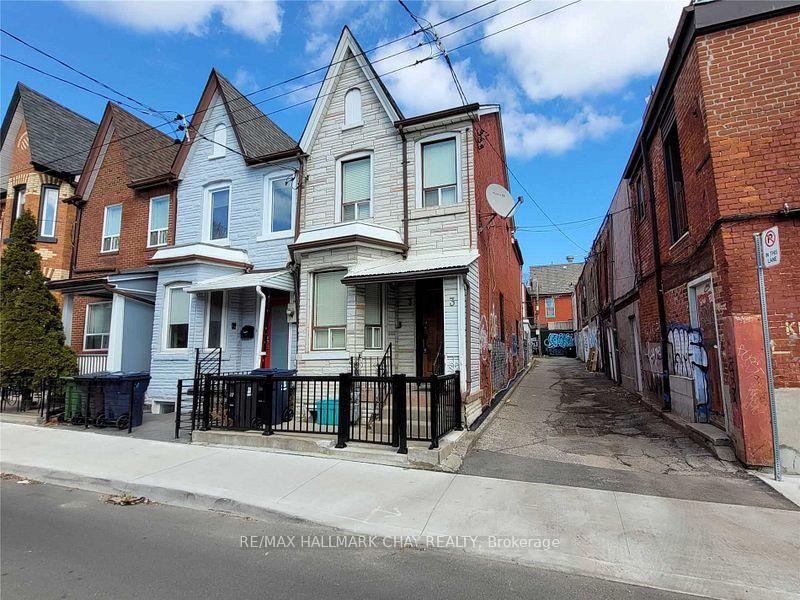 Photo 1 of 3 Manning Avenue, Toronto, Trinity-Bellwoods — HOMEH