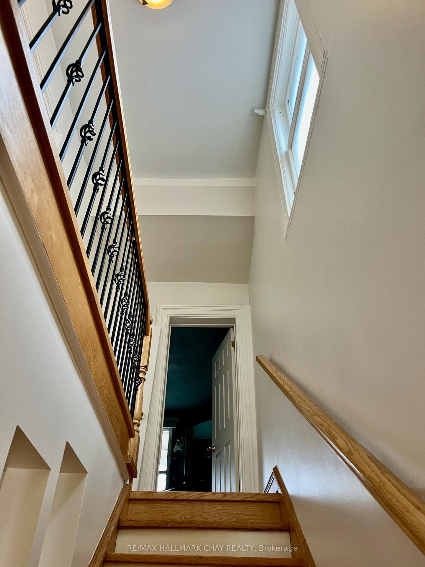 Photo 11 of 3 Manning Avenue, Toronto, Trinity-Bellwoods — HOMEH