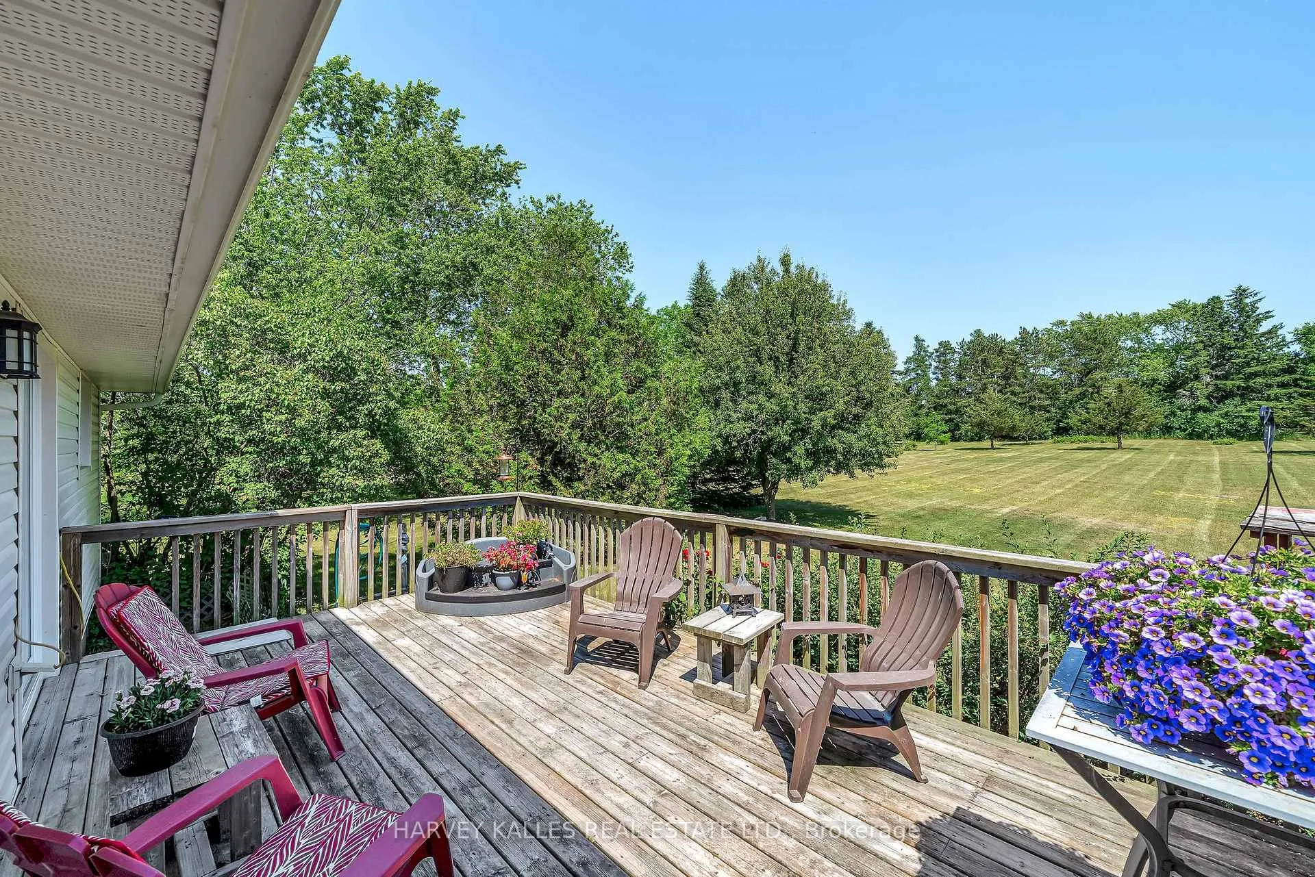 Photo 28 of 17 Kleinsteuber Park Road, Prince Edward County, Hallowell Ward — HOMEH