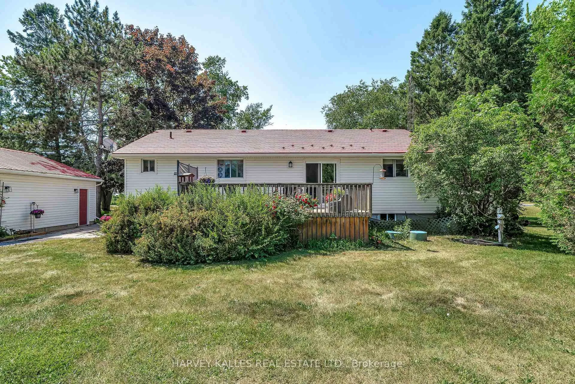 Photo 30 of 17 Kleinsteuber Park Road, Prince Edward County, Hallowell Ward — HOMEH