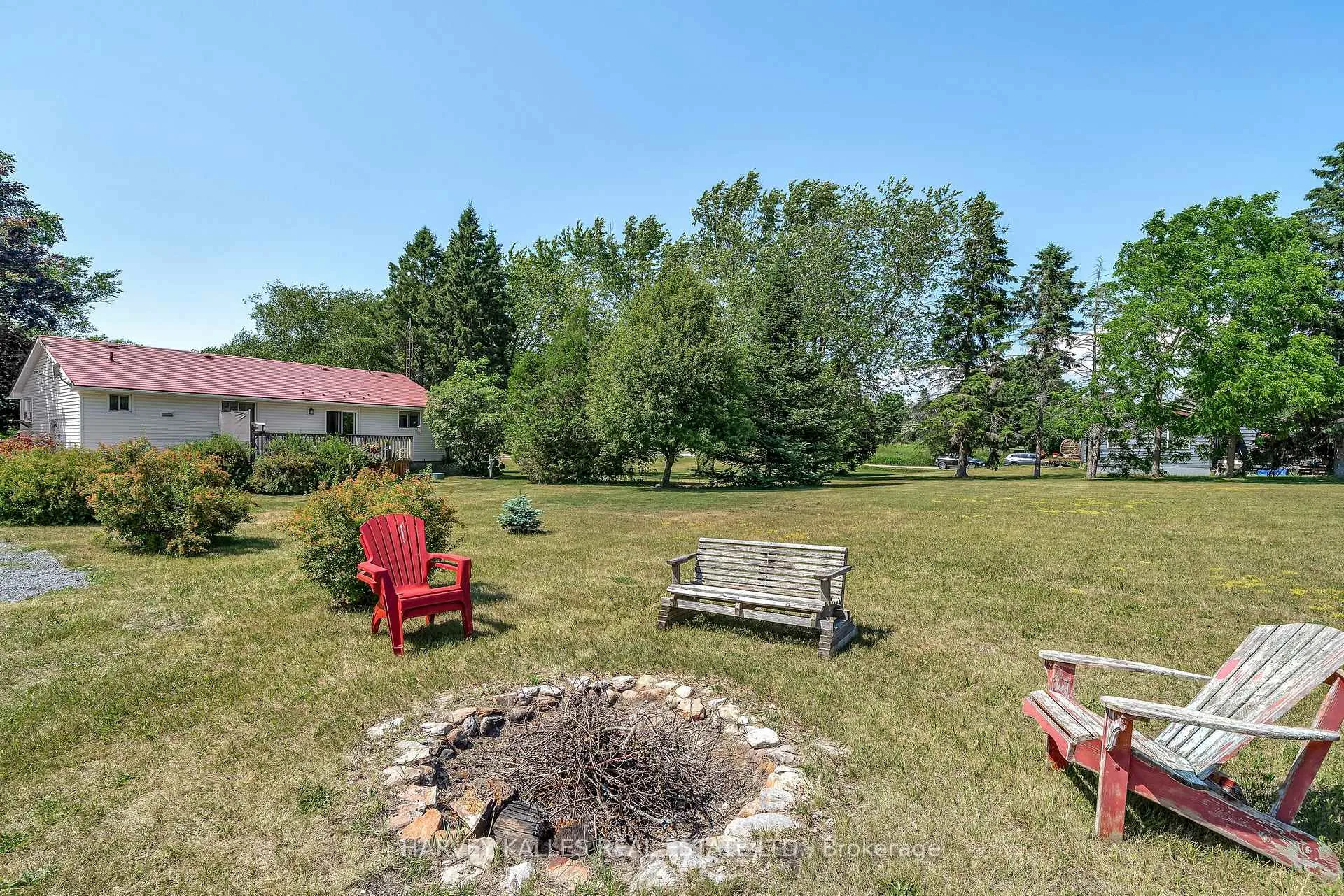 Photo 31 of 17 Kleinsteuber Park Road, Prince Edward County, Hallowell Ward — HOMEH