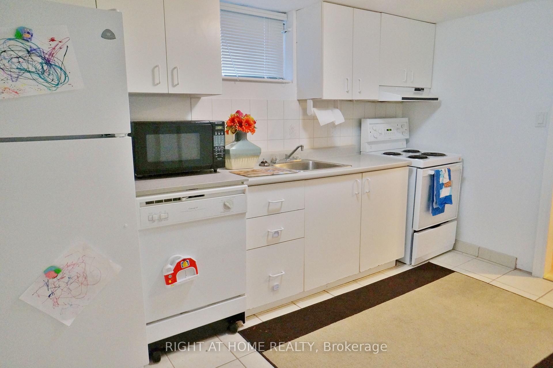 Photo 9 of 653 Cosburn Avenue, Toronto, East York — HOMEH
