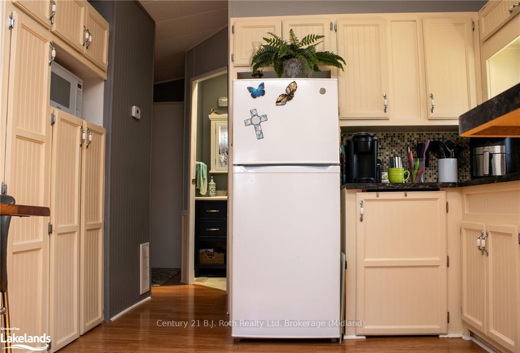 Photo 9 of Unit 104, 10 Winfield Drive, Tay, Victoria Harbour — HOMEH