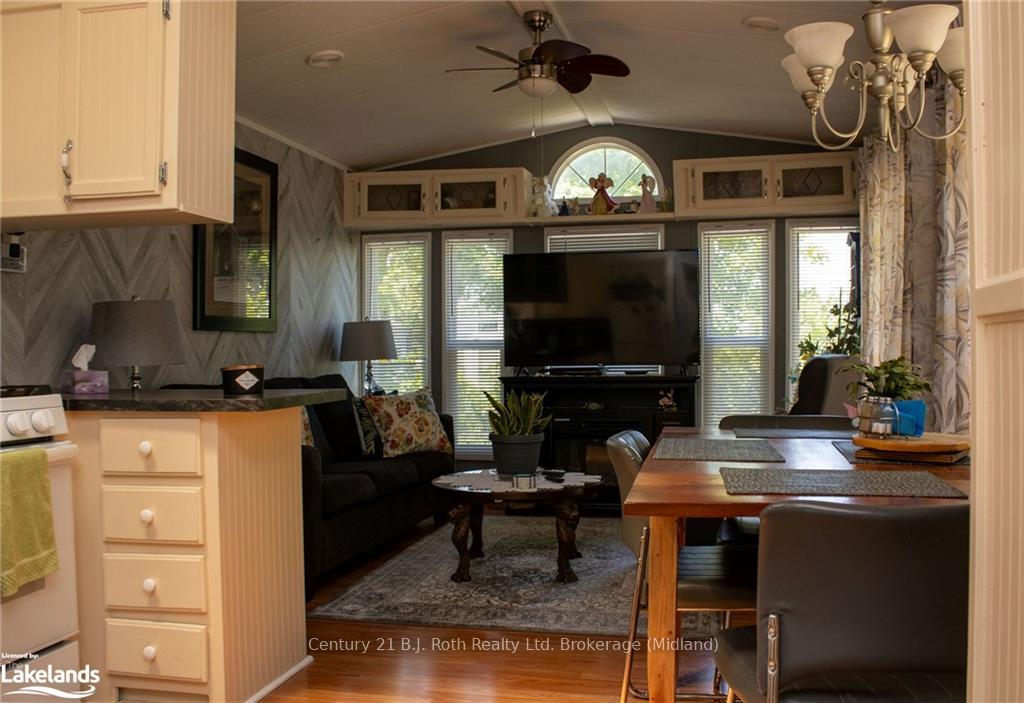Photo 13 of Unit 104, 10 Winfield Drive, Tay, Victoria Harbour — HOMEH