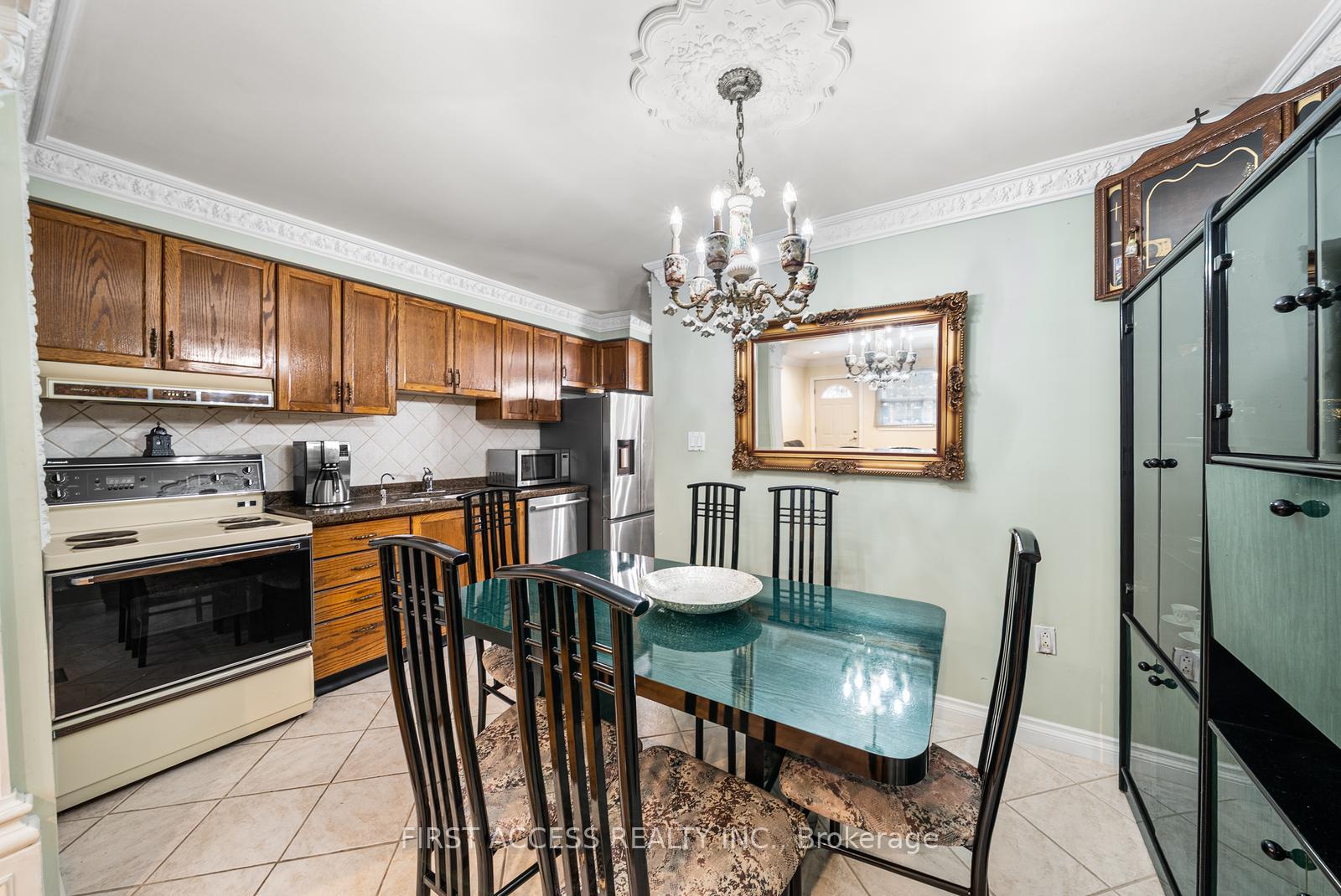 Photo 19 of 50 Durant Avenue, Toronto, Danforth Village-East York — HOMEH