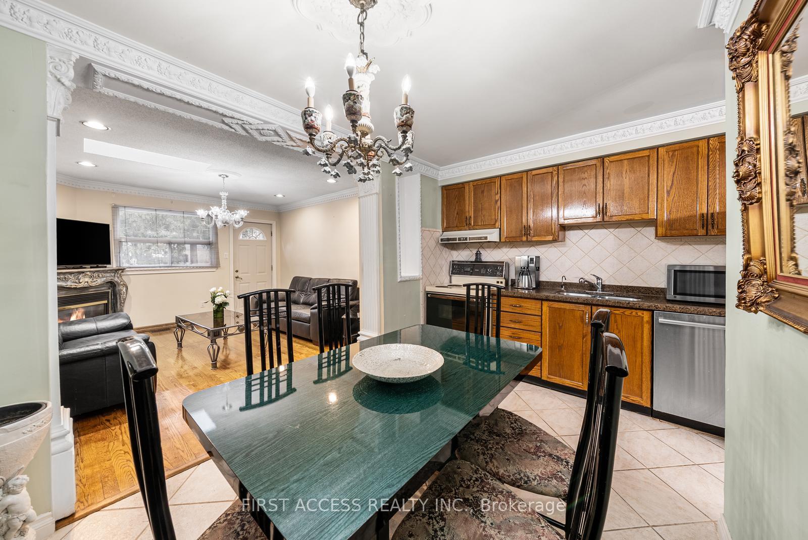 Photo 20 of 50 Durant Avenue, Toronto, Danforth Village-East York — HOMEH