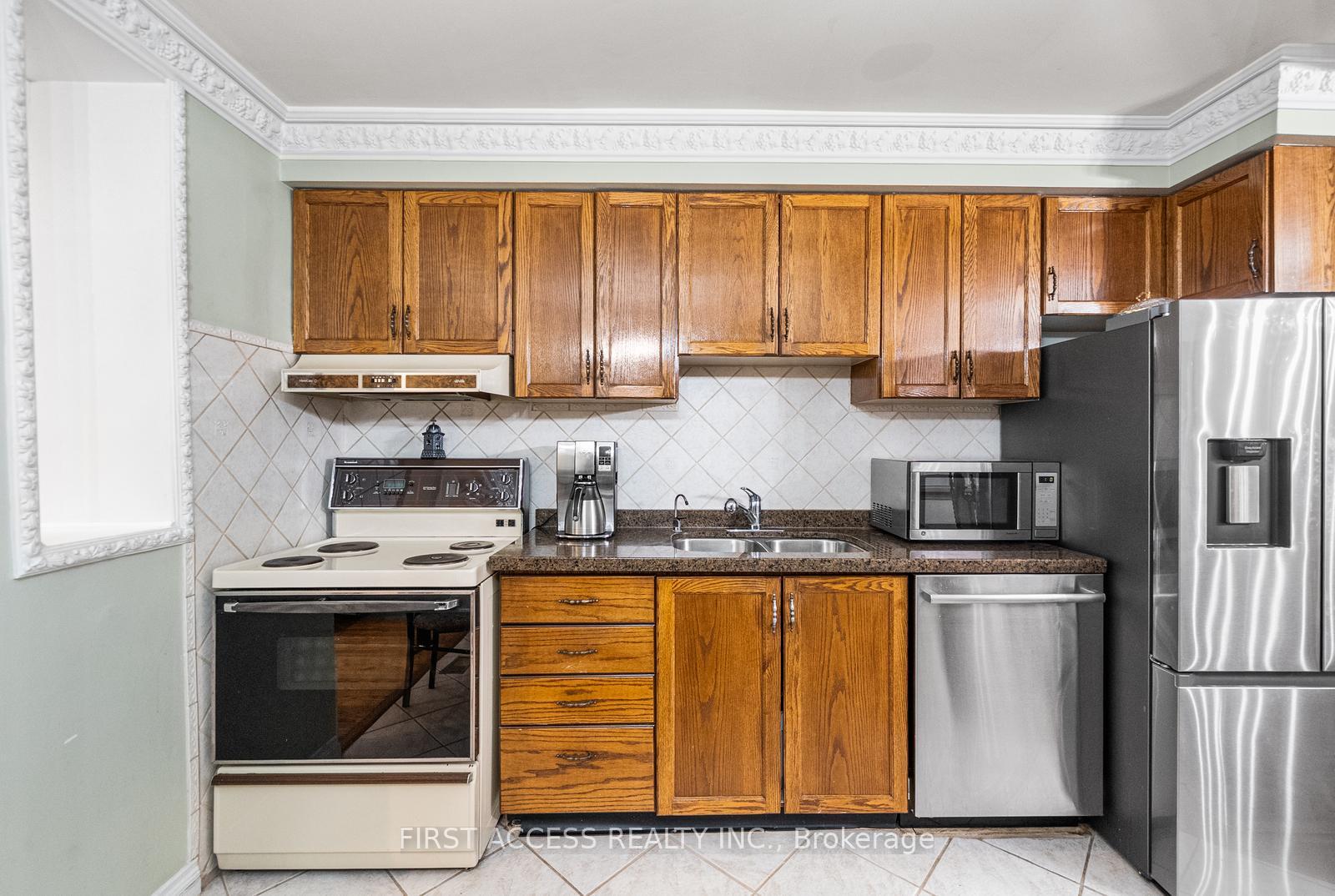 Photo 21 of 50 Durant Avenue, Toronto, Danforth Village-East York — HOMEH