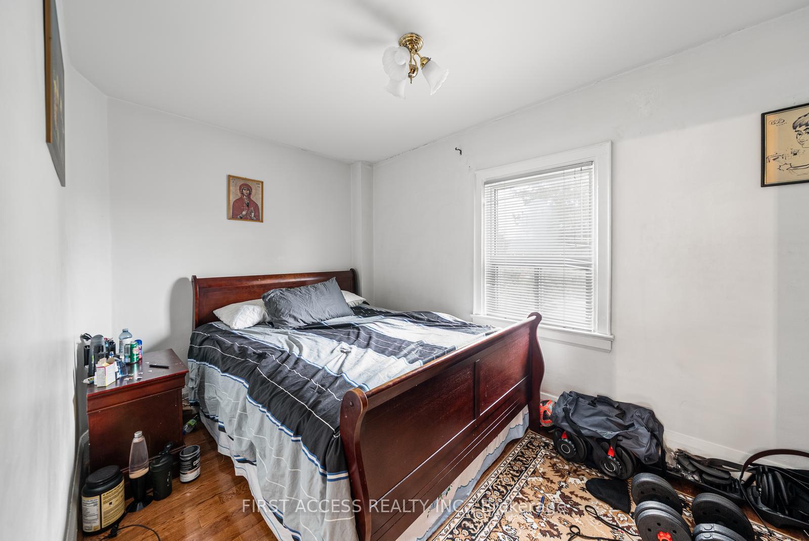 Photo 25 of 50 Durant Avenue, Toronto, Danforth Village-East York — HOMEH